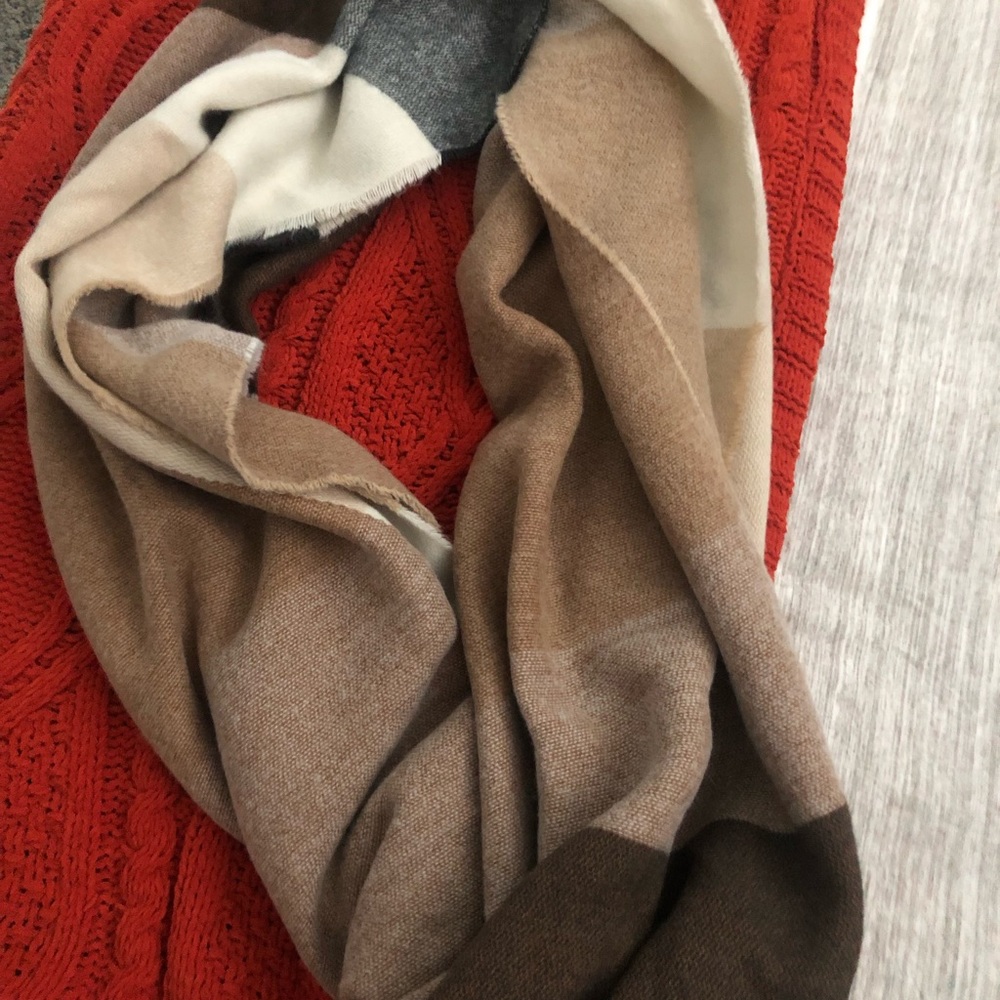 Scarf - Picture 3 of 3